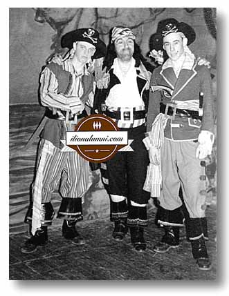 The Pirates of Penzance - Bob Baker, Prof. Swift* and Frank Soules 